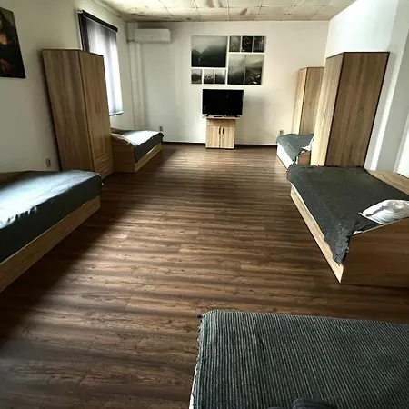 2030 For Rent 5 Guests - N3 *